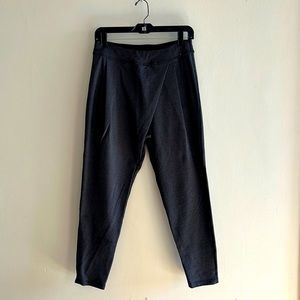 Lululemon pleat front jogger
